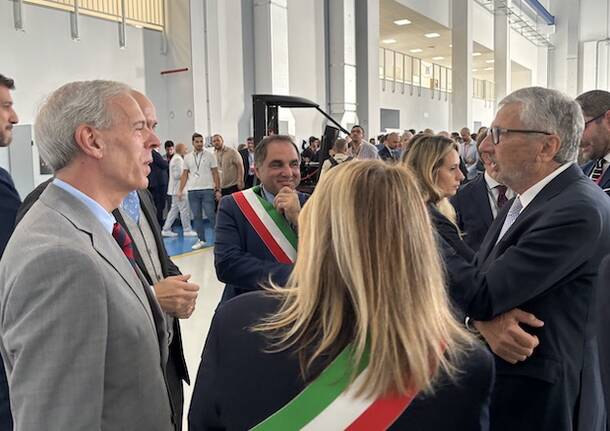 Dentro la fabbrica dei simulatori di volo di Leonardo